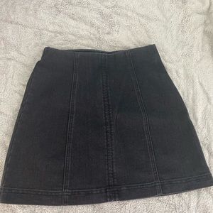 XS black jean skirt